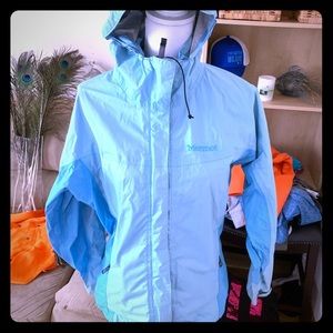 Marmot woman’s blue jacket